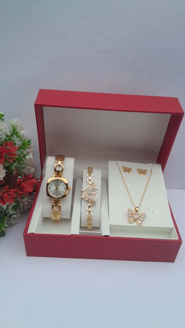 Gold 3 in 1 Ladies Set