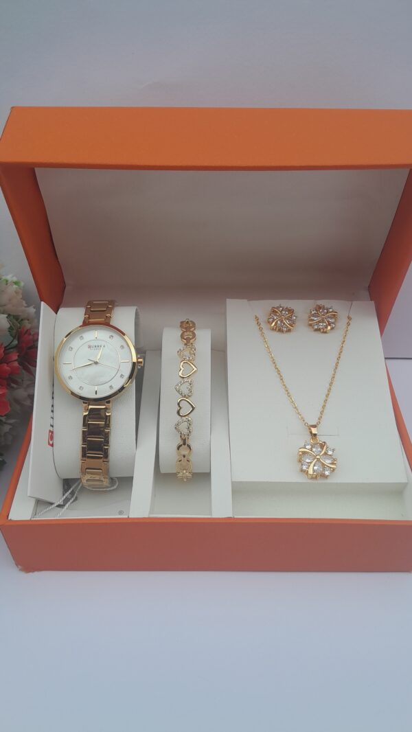 Golden Velvet Charm Ladies 3-in-1 Jewelry Set