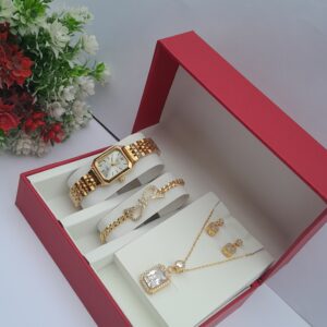 Modern Gold Jewelry Set Ladies