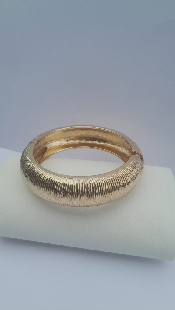 Solara Gold Bangle