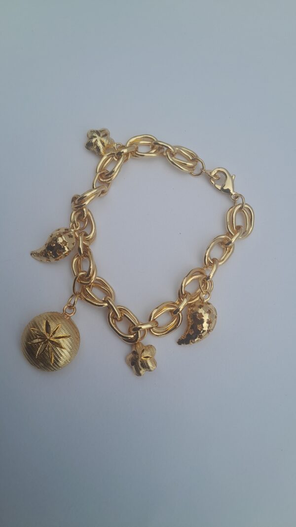 Ladies gold chain bracelet