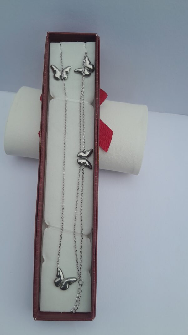 3-in-1 silver necklace set for ladies