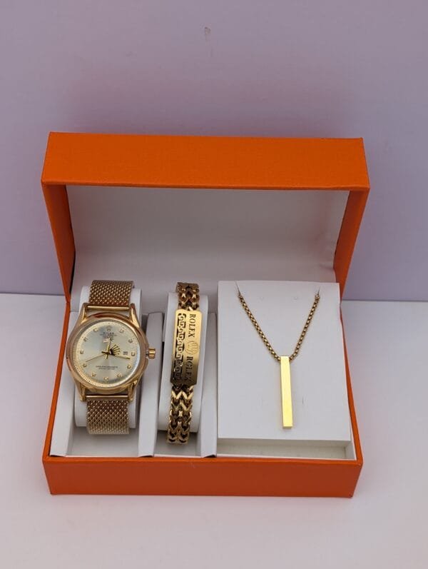 Regal Gold Men’s 3-in-1 Jewelry Set – Elegant Watch, Chain & Bracelet