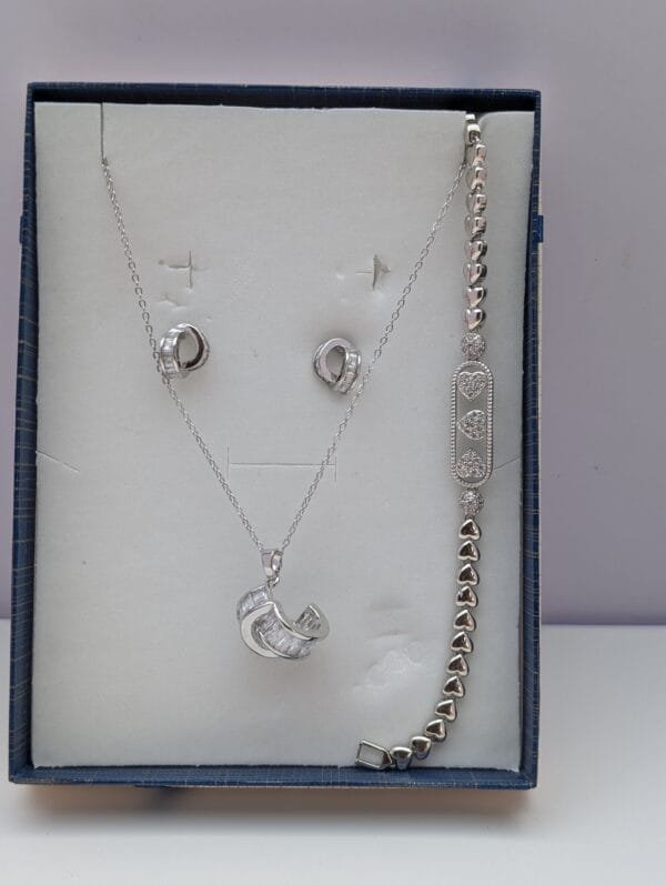 3-in-1 Silver Necklace Set for Ladies – Elegant Sterling Silver Jewelry Set